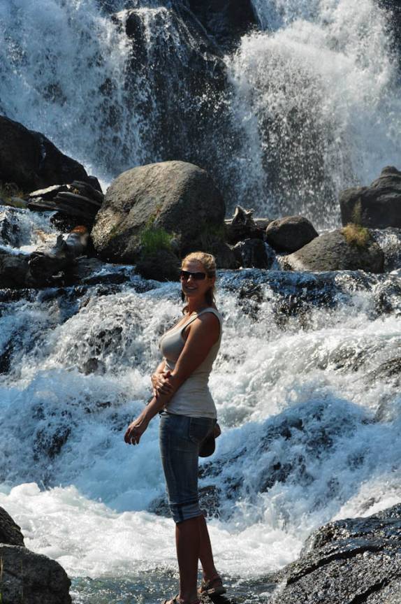 Mais uma cachoeira de águas geladas no Yellowstone National Park, em Wyoming, nos Estados Unidos